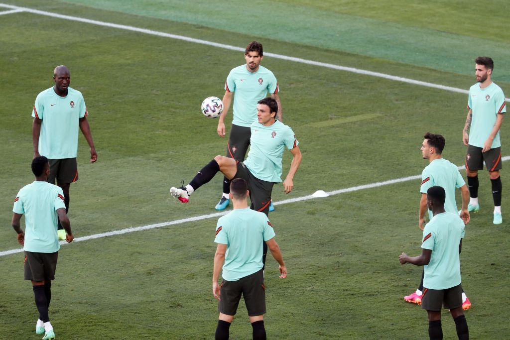 Photo by JOSE MANUEL VIDAL/POOL/AFP via Getty Images