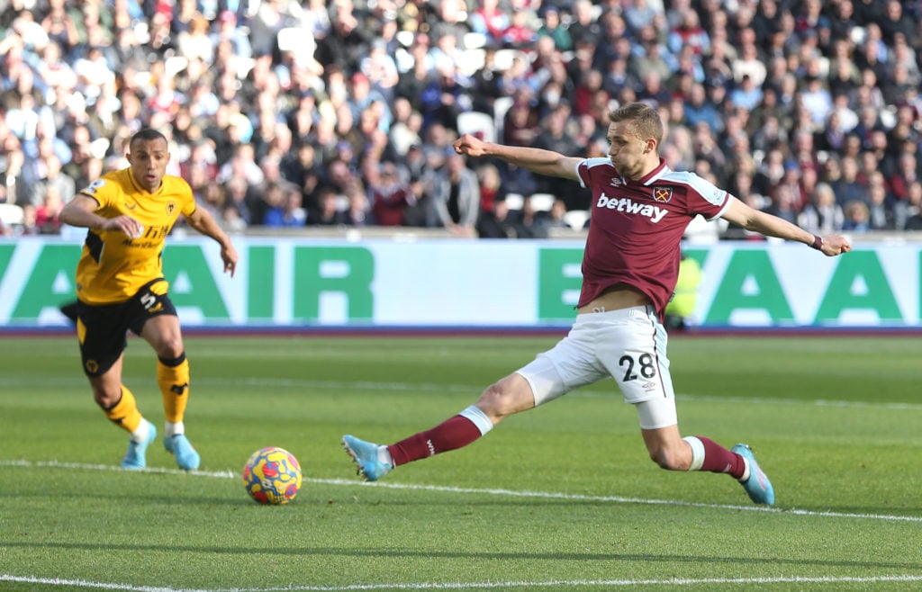 West Ham United v Wolverhampton Wanderers - Premier League