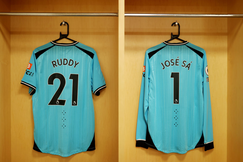 Arsenal v Wolverhampton Wanderers - Premier League
