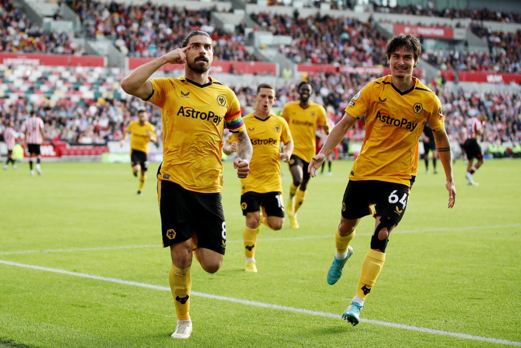 Brentford FC v Wolverhampton Wanderers - Premier League