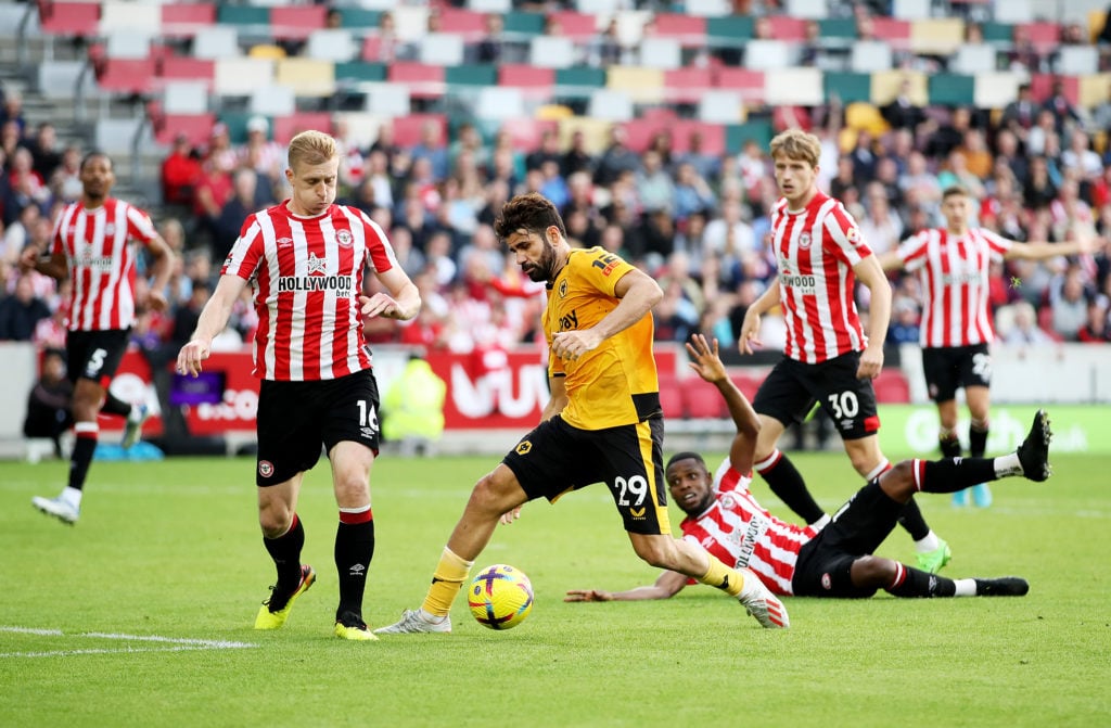 Brentford FC v Wolverhampton Wanderers - Premier League