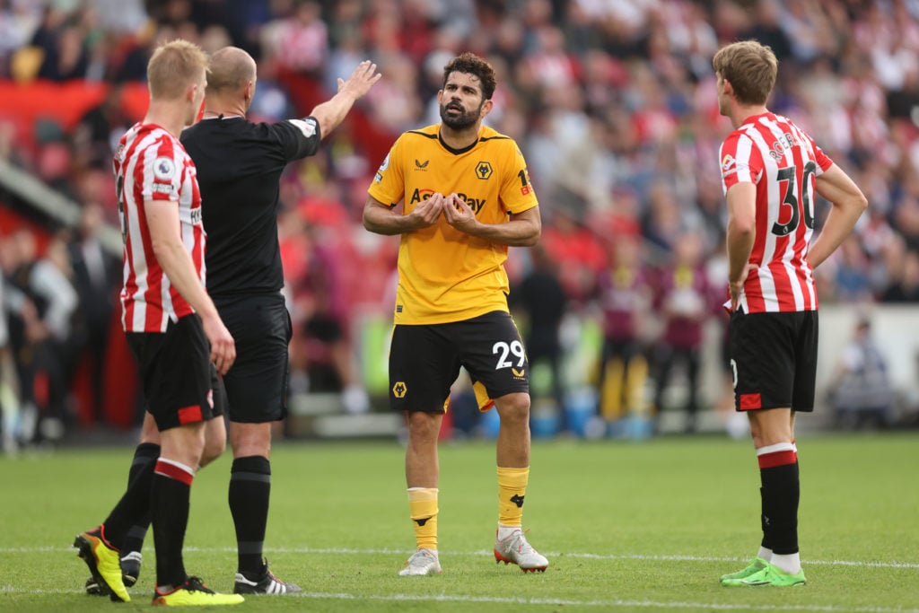 Brentford FC v Wolverhampton Wanderers - Premier League