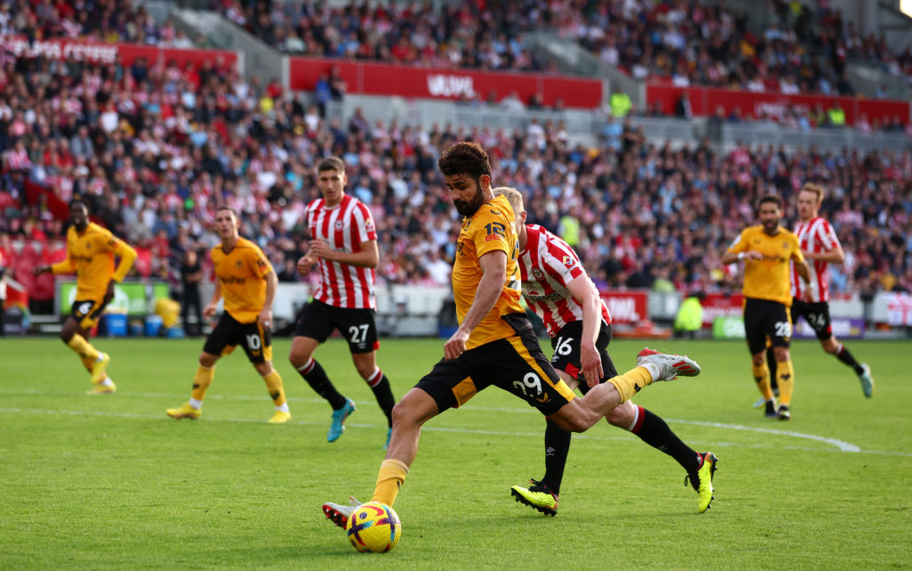 Brentford FC v Wolverhampton Wanderers - Premier League