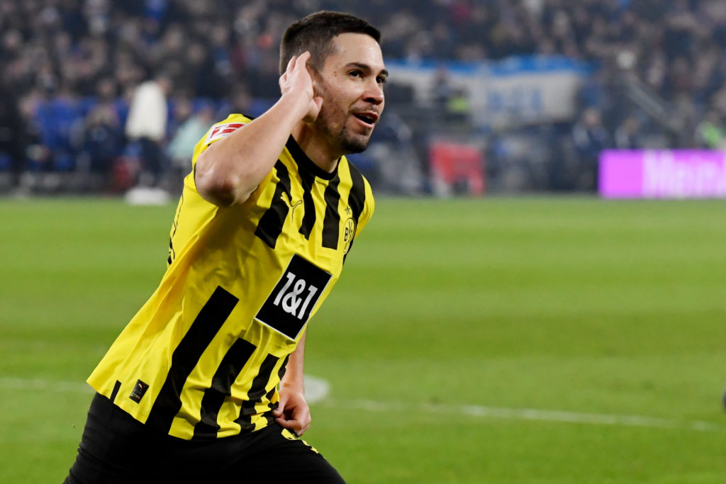 Schalke 04 v Borussia Dortmund - German Bundesliga