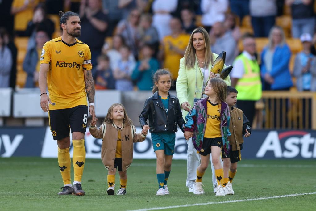Wolverhampton Wanderers v Everton FC - Premier League