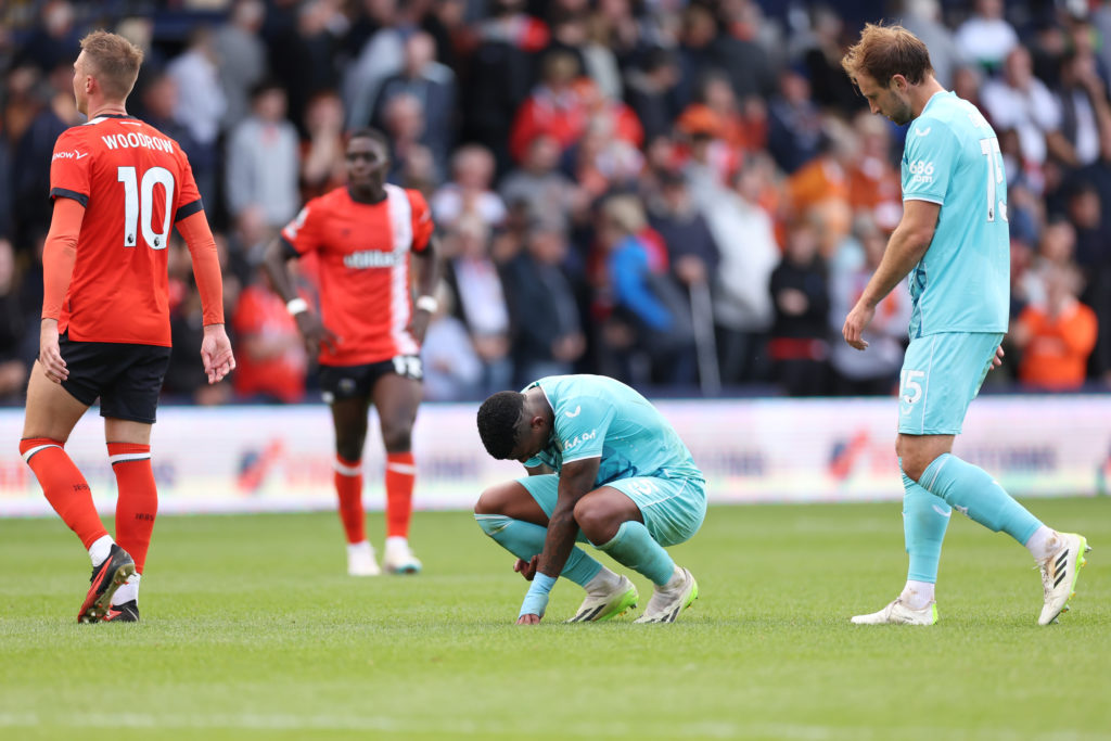 Luton Town v Wolverhampton Wanderers - Premier League