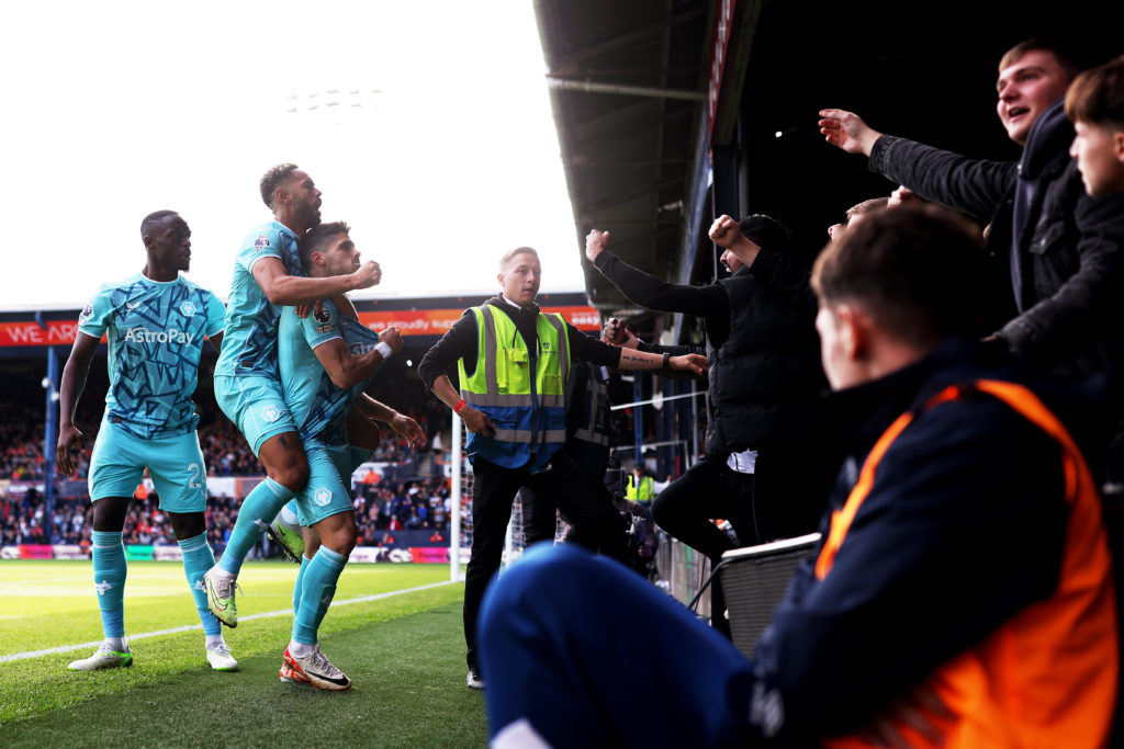 Luton Town v Wolverhampton Wanderers - Premier League
