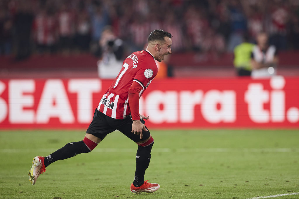Alex Berenguer of Athletic Club celebrates after scoring a