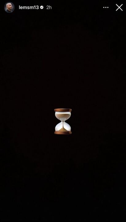 Mario Lemina posts egg timer emoji on his Instagram Story