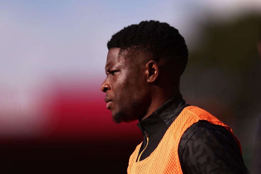Marshall Munetsi warming up for Wolves