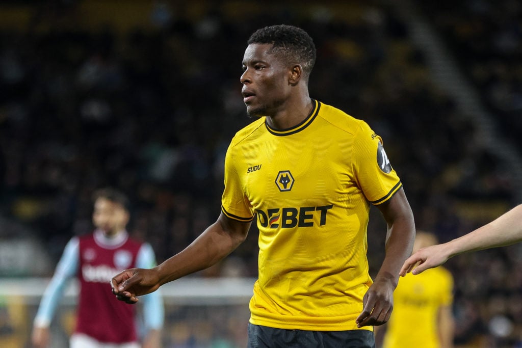 Marshall Munetsi playing for Wolves against West Ham.