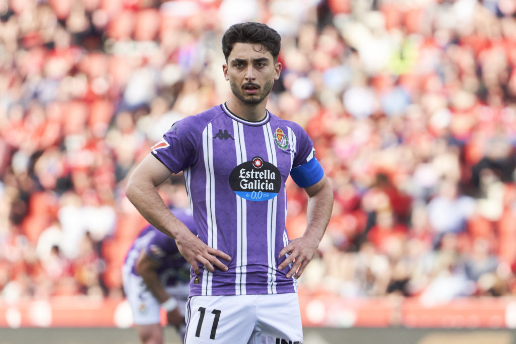 Raul Moro playing for Real Valladolld.