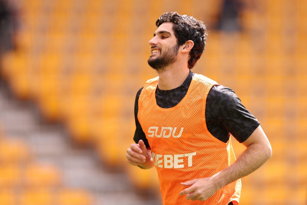 Goncalo Guedes warming up for Wolves.