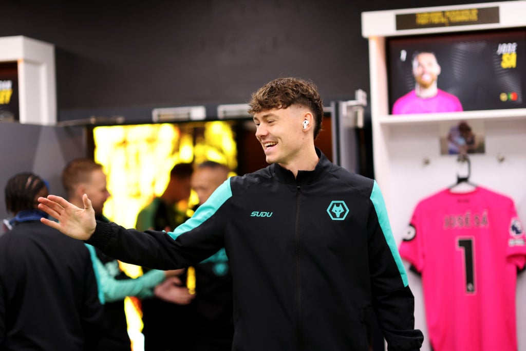 Jorgen Strand Larsen in the Wolves dressing room.