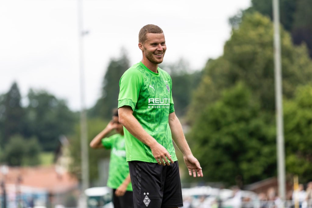 Nico Elvedi in training with Borussia Monchengladbach.