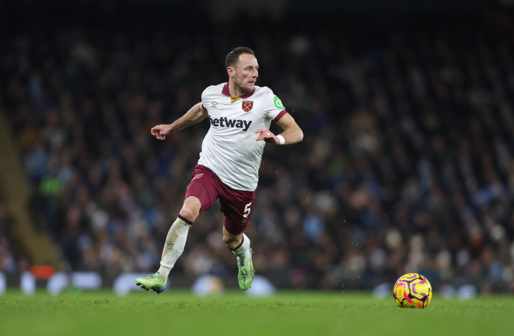 Vladimir Coufal playing for West Ham.