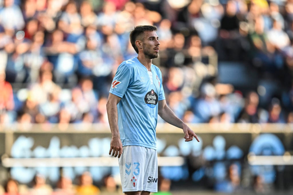 Oscar Minguez playing for Celta Vigo.
