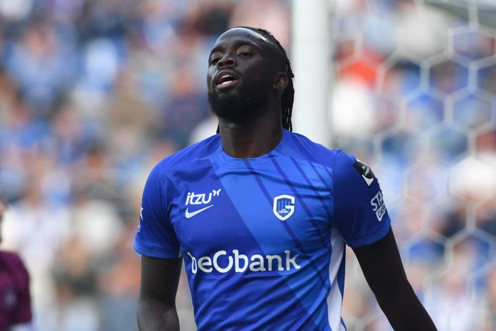 Tolu Arokodare playing for Genk.