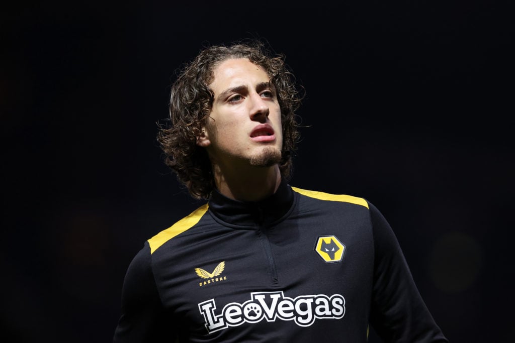 Fabio Silva warming up for Wolves.