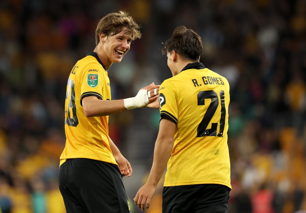 Rodrigo Gomes and Fer Lopez celebrating a goal
