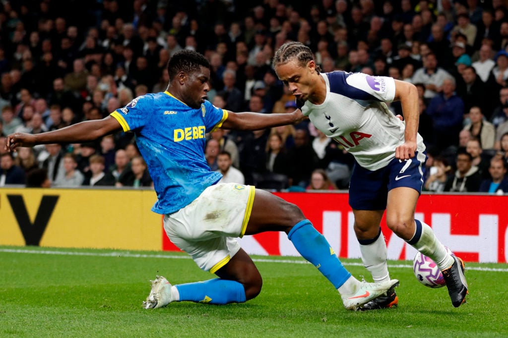 Marshall Munetsi tackling Xavi Simons