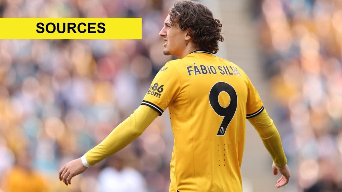 Main: Fabio Silva in action for Wolves Label: Sources