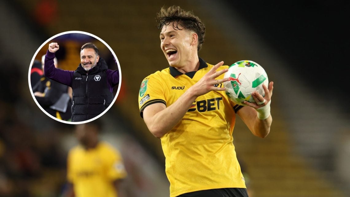 Jorgen Strand Larsen with a ball in his hands and Vitor Pereira with his arms in the air.