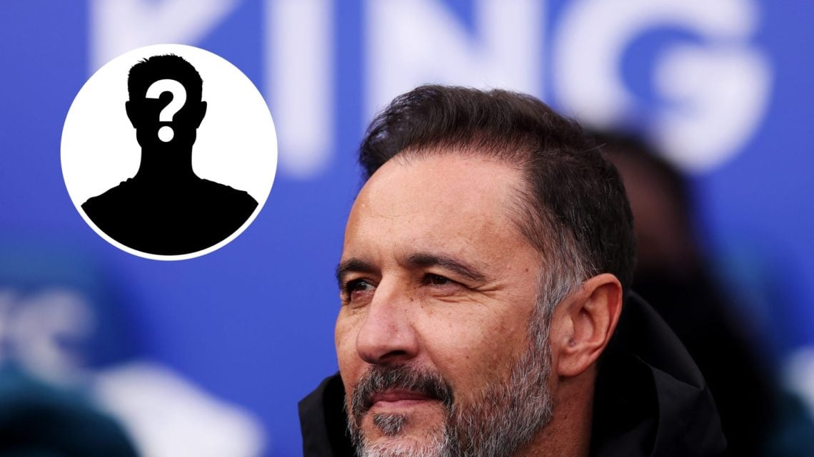 Vitor Pereira watches on and mystery bubble.