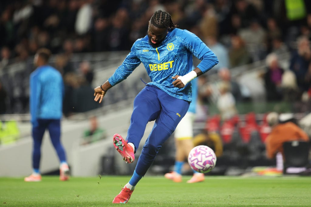 Tolu Arokodare warming up for Wolves.
