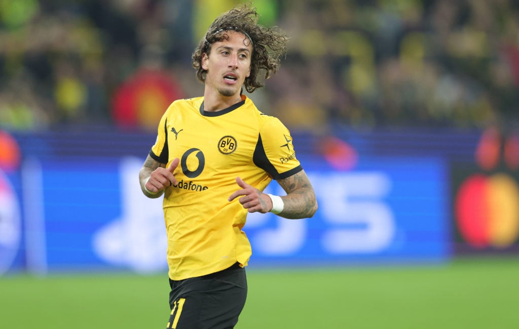 Fabio Silva in action for Borussia Dortmund