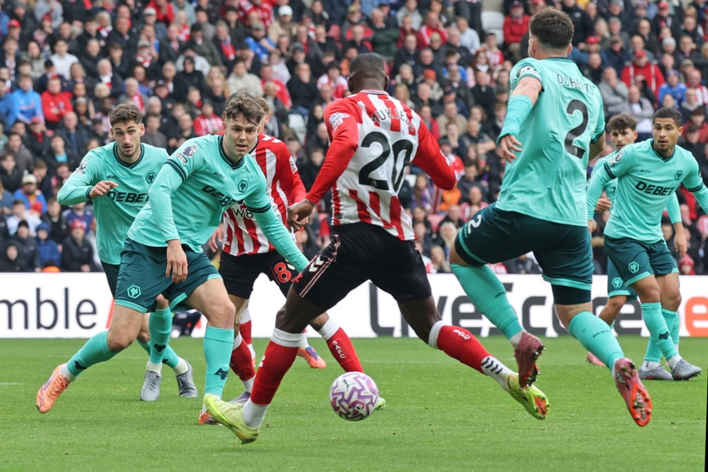 Nordi Mukiele of Sunderland scores the opening goal during the Premier League match between Sunderland and Wolverhampton