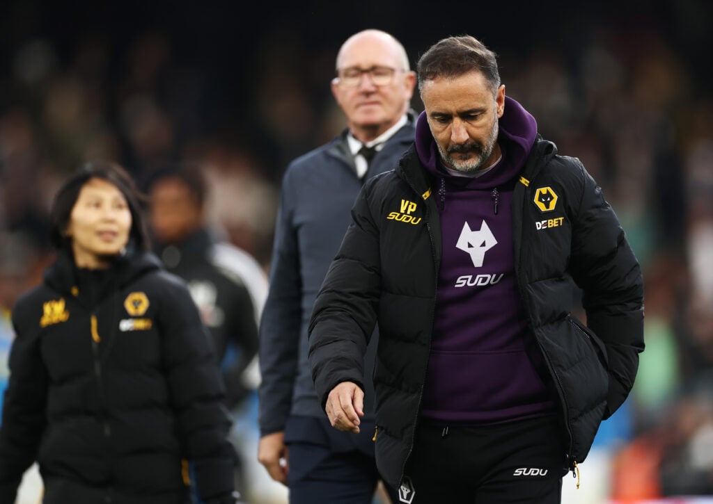 Vitor Pereira, Manager of Wolverhampton Wanderers, looks on prior to the Premier League match between Fulham and Wolverhampton Wanderers