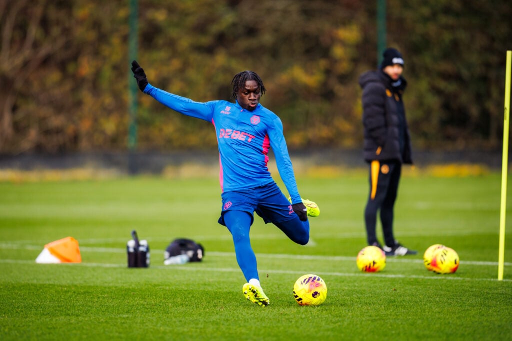 Mateus Mane in training for Wolves