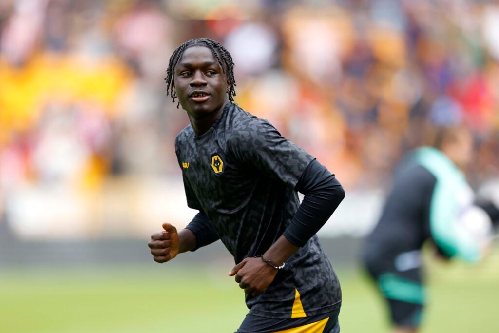 Mateus Mane warms up for Wolves.