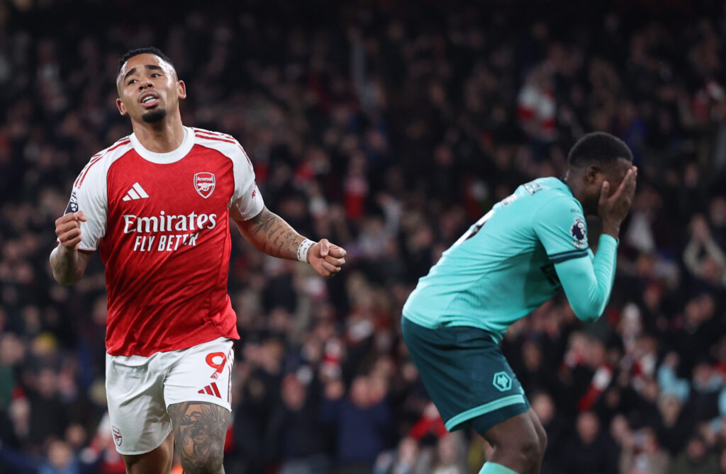 Yerson Mosquera with his head in his hands after scoring own goal as Gabriel Jesus celebrates
