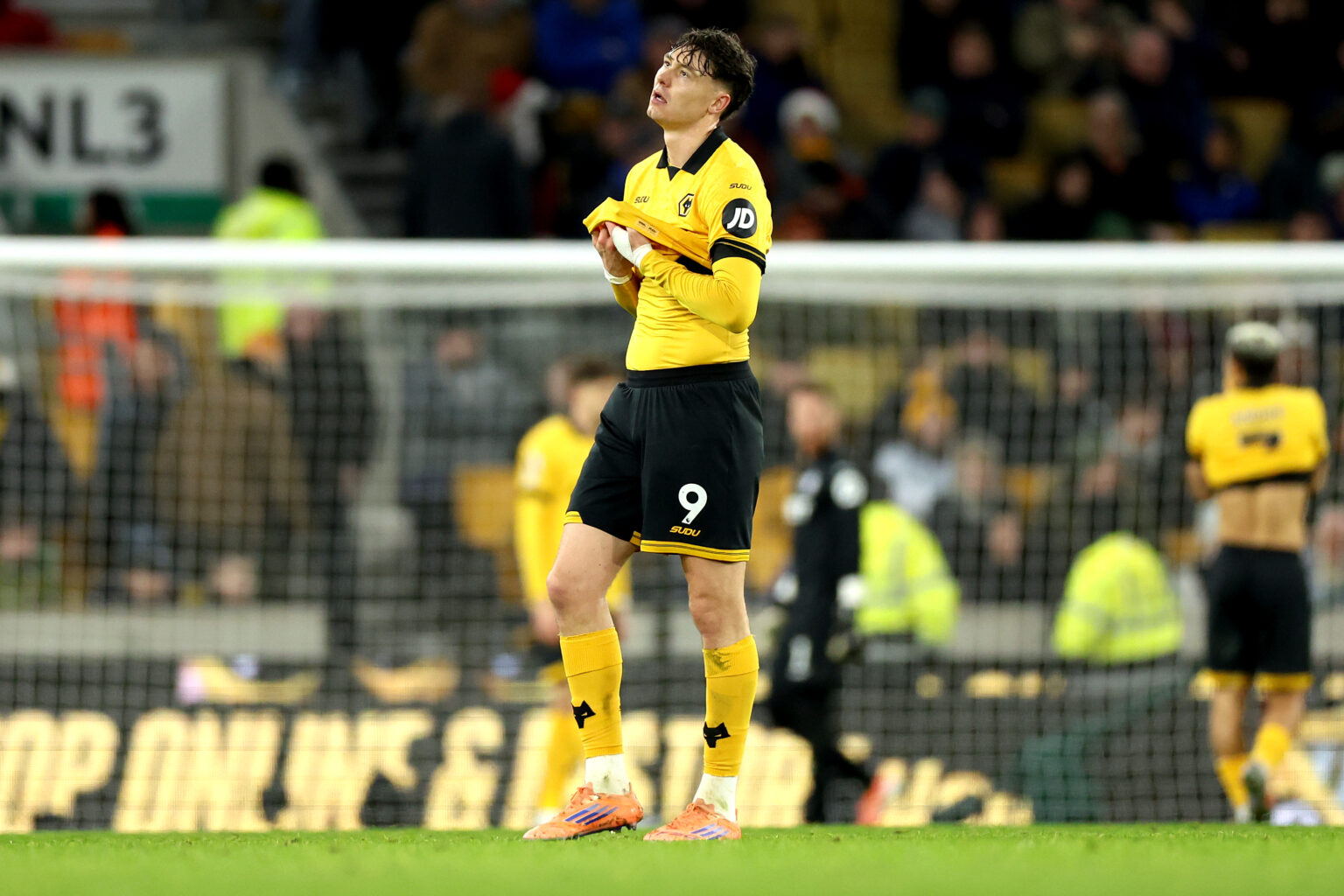 Alan Shearer sums up Jorgen Strand Larsen after Wolves' defeat to Brentford