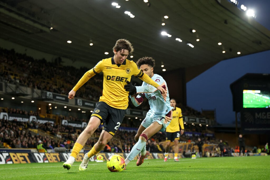 Fer Lopez playing for Wolves.