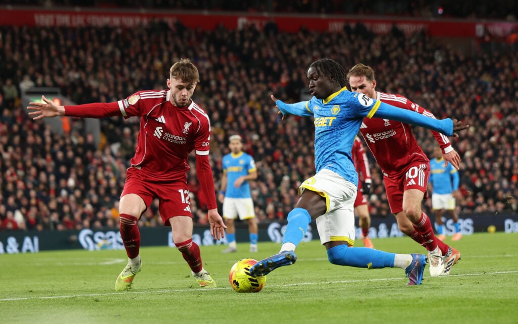 Mateus Mane faces up against Conor Bradley