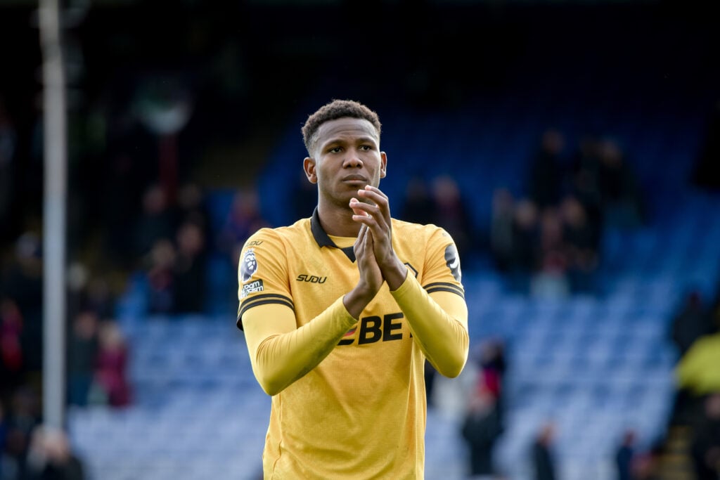 Yerson Mosquera playing for Wolves.