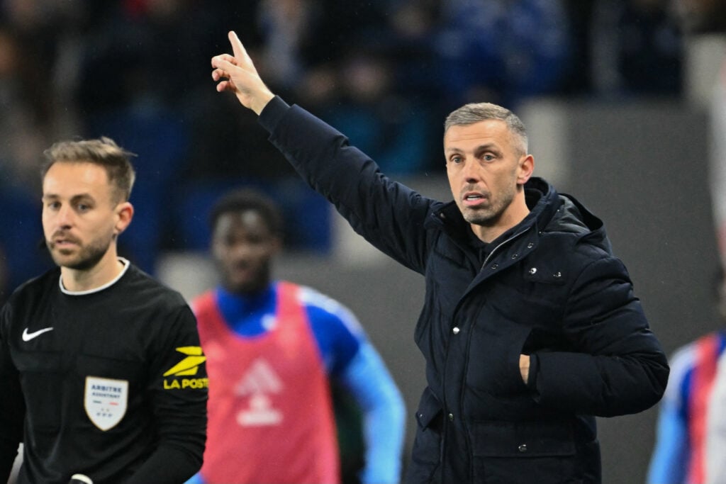 Gary O'Neil managing Strasbourg.