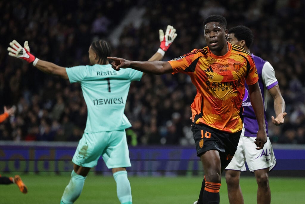 Marshall Munetsi playing for Paris FC.