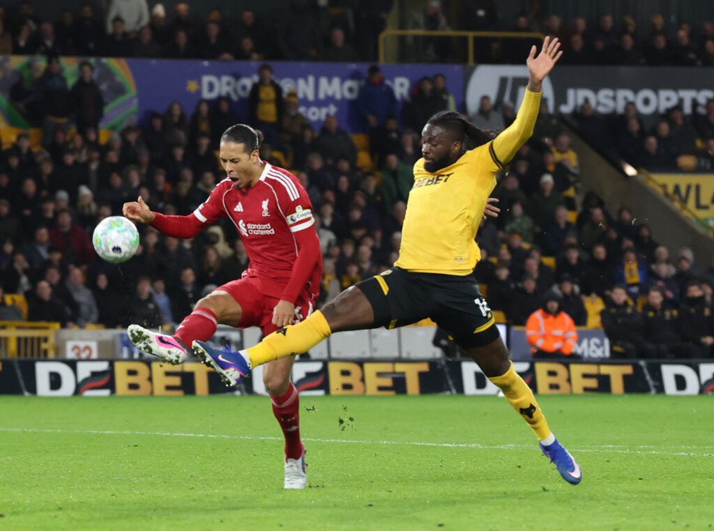 Tolu Arokodare playing for Wolves.