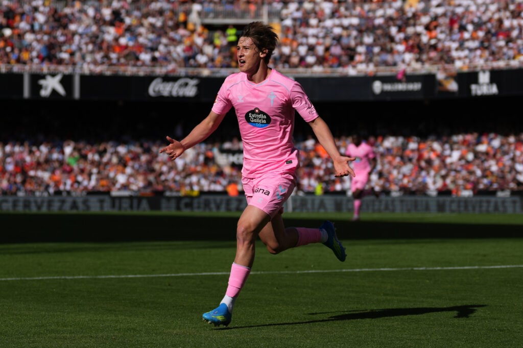 Fer Lopez celebrates after scoring for Celta Vigo.