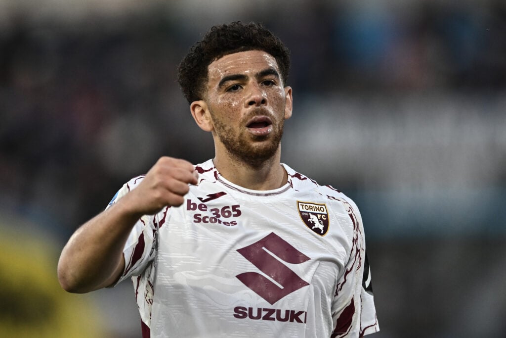 Che Adams playing for Torino.